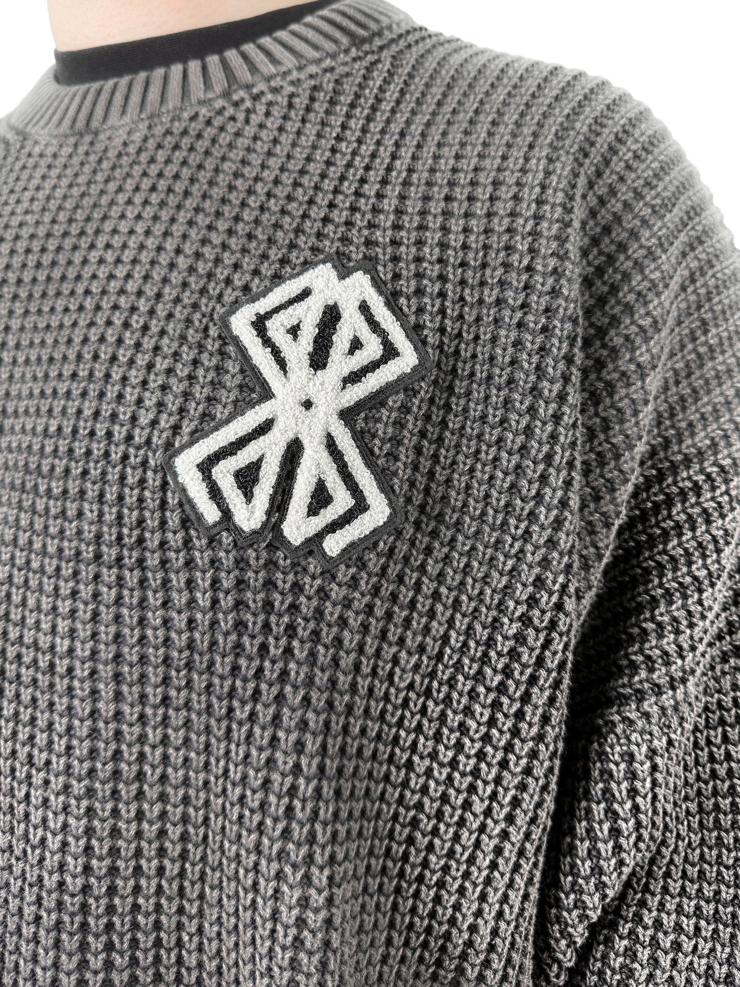 KNITWEAR